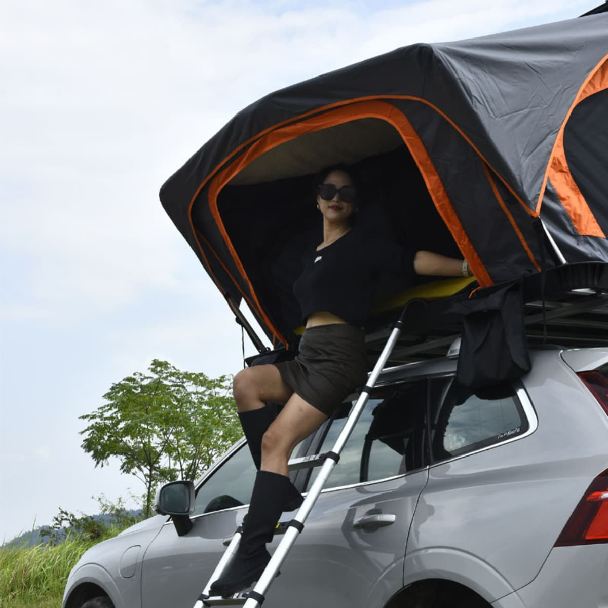 Aluminum Hard Shell Roof Top Tent Side Opening